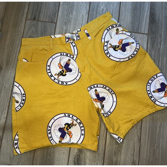 Vintage 90’s Yellow Shorts Aquarius Bunny  PinUp Rare Design Mens sz XL - Picture 1 of 8